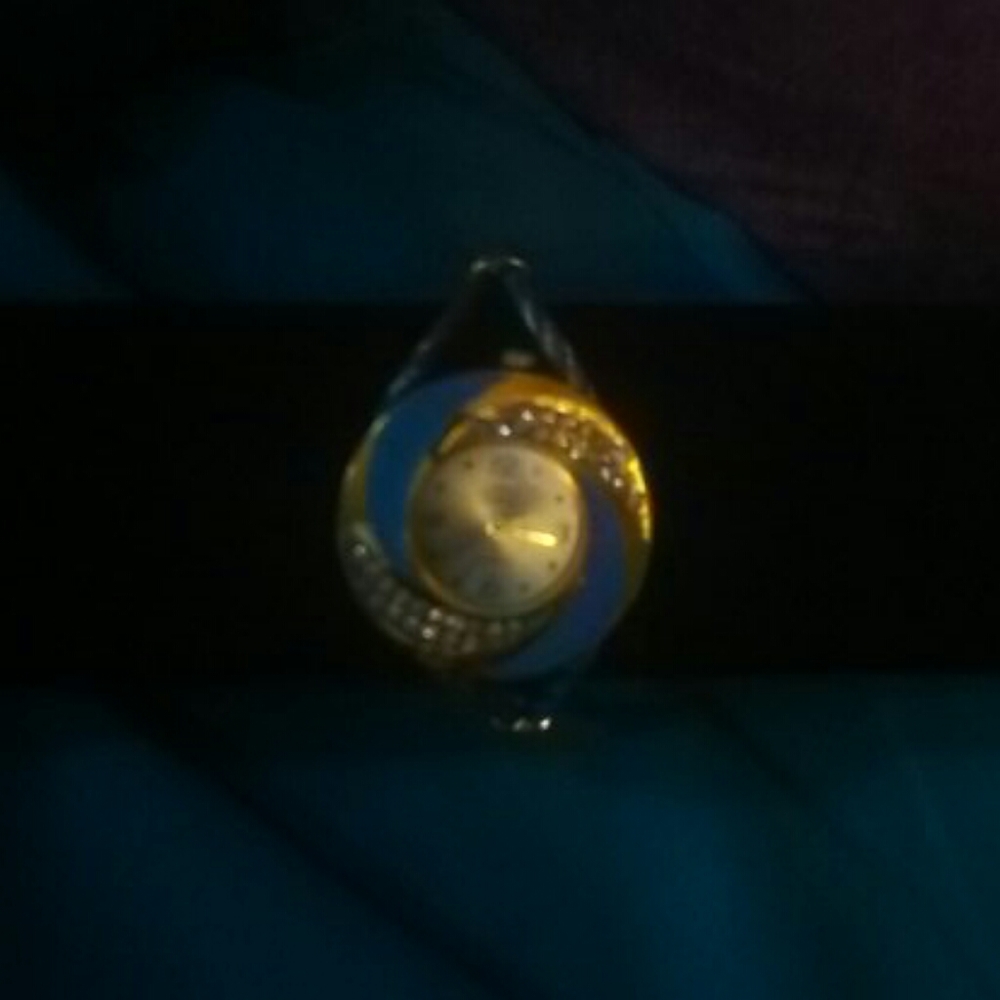 Bangle watch/rhinstones